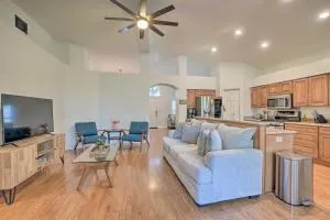 Sunny Brandon Getaway with Fire Pit! - Ривервью