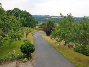 Maisons de vacances Maison de 2 chambres avec vue sur la ville jardin clos et wifi a Saint Remy : photos des chambres