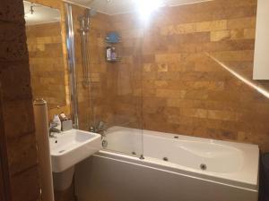 Apartament la curte Reset Club
