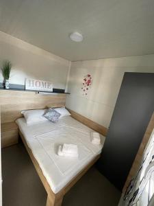 H&S Mobile Home