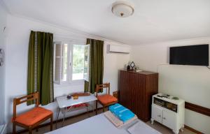 Annis cozy apartments 50m from the beach