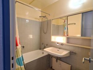 Appartement rénové près des pistes - Balcon, 56 pers. - FR-1-425-47