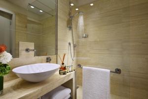 Premium Double or Twin Room room in Grand Hotel Minerva