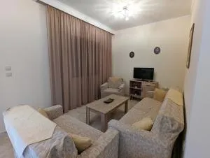 Tharenos home - Nánoi