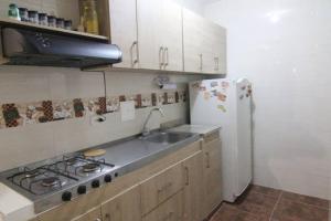 Relájate o teletrabaja en lindo apto, 3 hab y WiFi