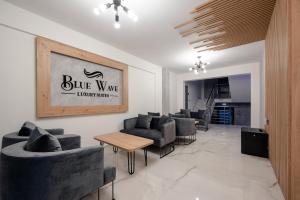 Blue Wave Luxury Suites