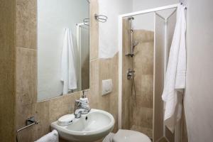 Iconic Luxury Suites