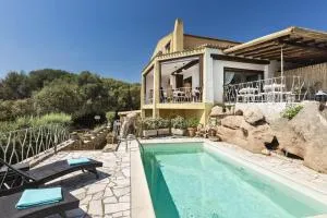 Iconic Luxury Suites - Abbiadori