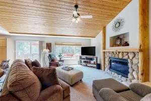 Bachelor Sunshine Retreat - Three Rivers