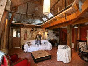 Maisons de vacances Gite Beaune-d'Allier, 4 pieces, 6 personnes - FR-1-489-246 : photos des chambres