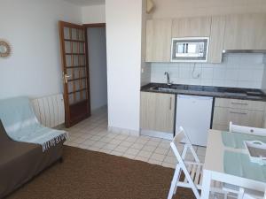 Appartements Appartement Hendaye, 2 pieces, 4 personnes - FR-1-239-833 : photos des chambres