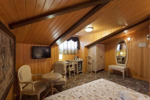 Ottomans Life Hotel S Class