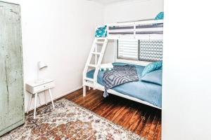 BAY PROPERTIES . Pacific Lodge