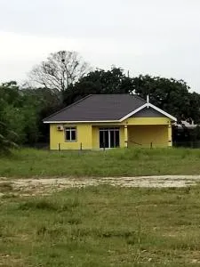 Bunga Raya Guest House - Kampong Sura Masjid