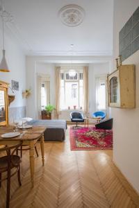 BudapeStayz - Bacso Apartments