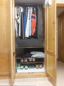 •{ HABITACIÓN EN COIN A 30KM DE LA PLAYA ]•