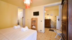 Les Maisons La Mansardina by Rentbeat