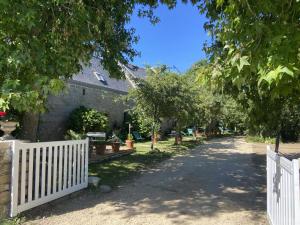 Maisons de vacances Domaine de Kerstrat : Cottage - Vue sur Jardin