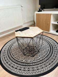 Appartements LE MOBILE - Climatise - Proche de la gare - Centre ville-PROPERTY RENTAL NM : photos des chambres