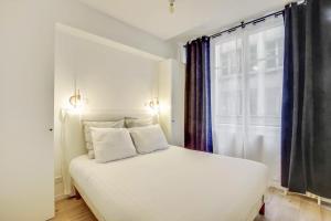 Central & Stylish renovated Parisian apt 6-8 guests