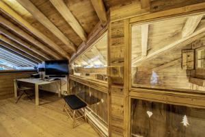 Chalets Chalet savoyard d'exception avec piscine chauffee : photos des chambres