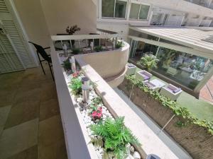 Lets in the Sun Playa Fontanilla Apartment