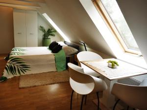 Chillout Apart In the Attic