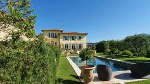 Villa ELEA Suites de luxe - Saint-Roman