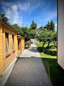 Aleksandri Guesthouse