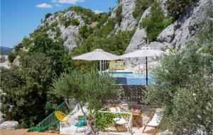 Beautiful Home In Kostanje With Wifi