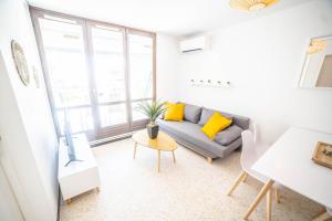 Appartements LE WHITE - CLIM PARKING WIFI 5min PLAGE NEUF 6MAX -CoHoteConciergerie : photos des chambres