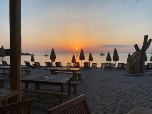 Maisons d'hotes Les Lodges de la Plage : photos des chambres