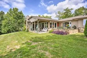 Rising Fawn Home with Expansive Mountain Views! - LaFayette