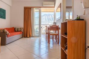 Comfy beach flat, 10min to the city center