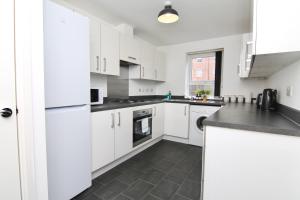 Canalview House - Fully Furnished Coventry City Centre Home