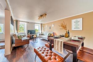 Havre de paix au pied du château et des remparts