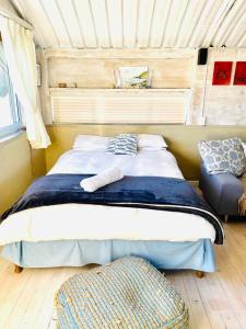 Top beach studio