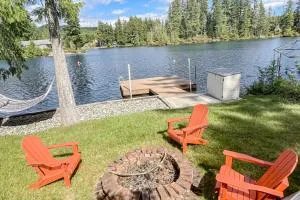 The Lakefront Treehouse - Elma