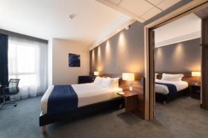 Hotels Holiday Inn Express Toulon - Est, an IHG Hotel : photos des chambres