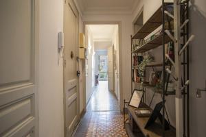 P2sal1071- Elegant Apartment in Carrer de Salinas