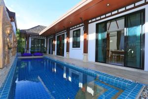 3bedroom pool villa only 250m to the Rawai beach F10