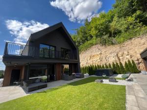 Dom z basenem Bałtów 22