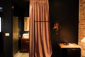 Bohemian Sophie Korce