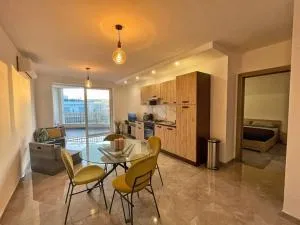 Modern 1 bedroom apartment 400m away from the sea - Port Bur-Marrad