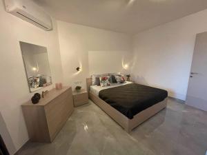 Modern 1 bedroom apartment 400m away from the sea