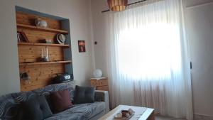 Island house in Elika - Marathias