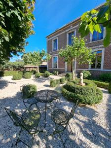 Maisons de vacances Maison de vacances a la campagne avec piscine 