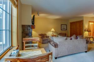 1 Bedroom Plus Murphy Mountain Condo In River Run Village With Hot Tub Access And Walking Distance To Ski