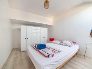 Maisons de vacances Snug holiday home in Bergerac with terrace : photos des chambres