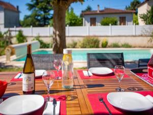 Maisons de vacances Cozy Bergerac Haven w Pool : photos des chambres